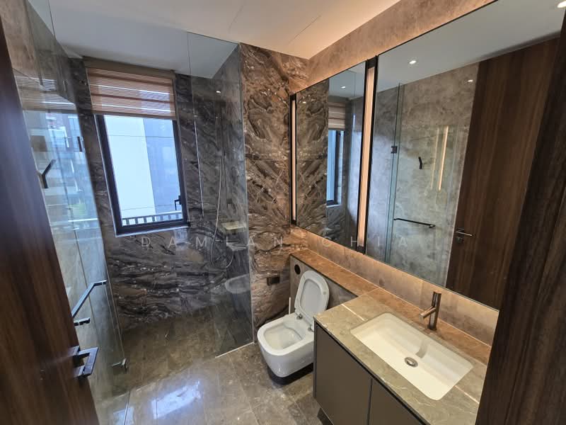 Leedon Green, 28 Leedon Heights, 4 Bedrooms, 1,744 sqft, Condominium For Sale, by Damian Chia, 500171772 - Bathroom - PropertyGuru.com.sg