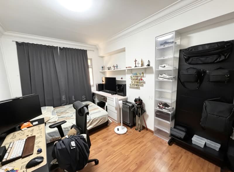135 Pasir Ris Street 11, 135 Pasir Ris Street 11, 4 Bedrooms, 1,582 sqft, HDB Flat For Sale, by Elson Wang, 500171784 - Bedroom - PropertyGuru.com.sg