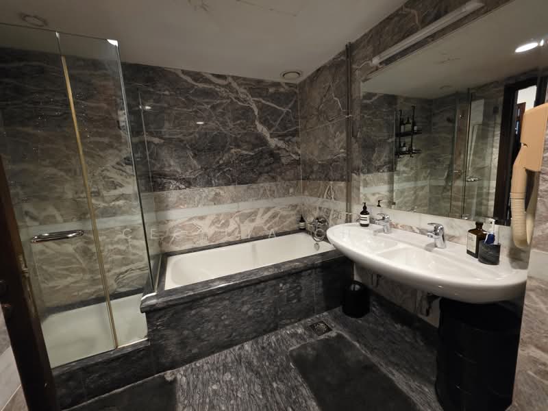 Riverside 48, 48 Robertson Quay, 1 Bedroom, 807 sqft, Apartment For Rent, by Cecelia Chow, 500171788 - Bathroom - PropertyGuru.com.sg