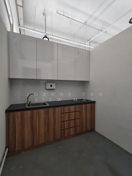 HH @ Kallang, 55 Kallang Pudding Road, 1,927 sqft, Light Industrial (B1) For Rent, by Joanne Tan Siew May, 500171789 - Kitchen - CommercialGuru.com.sg