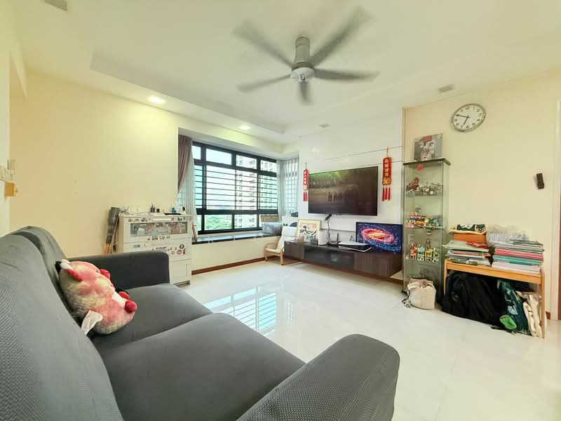 488 Admiralty Link, 488 Admiralty Link, 3 Bedrooms, 1,033 sqft, HDB Flat For Sale, by Patrick Chee, 500171800 - Living Room - PropertyGuru.com.sg
