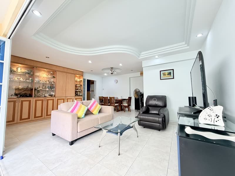 610 Senja Road, 610 Senja Road, 3 Bedrooms, 1,183 sqft, HDB Flat For Sale, by Alvin Yeo, 500171804 - Living Room - PropertyGuru.com.sg