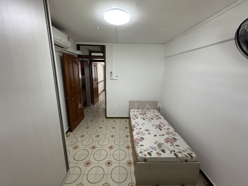 214 Bedok North Street 1, 214 Bedok North Street 1, Room Rental, 130 sqft, HDB Flat For Rent, by Kyan Tan, 500171806 - Bedroom - PropertyGuru.com.sg