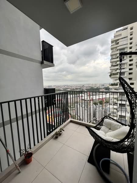 Sky Vue, 3 Bishan Street 15, 2 Bedrooms, 678 sqft, Condominium For Sale, by Kson Tay, 500171808 - Balcony - PropertyGuru.com.sg