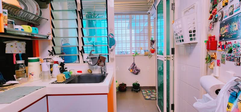 213A Compassvale Lane, 213A Compassvale Drive, 3 Bedrooms, 1,055 sqft, HDB Flat For Rent, by Jonathan Fong, 500171809 - Kitchen - PropertyGuru.com.sg