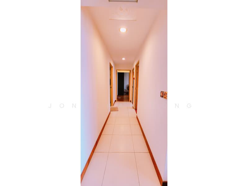 213A Compassvale Lane, 213A Compassvale Drive, 3 Bedrooms, 1,055 sqft, HDB Flat For Rent, by Jonathan Fong, 500171809 - Corridor - PropertyGuru.com.sg