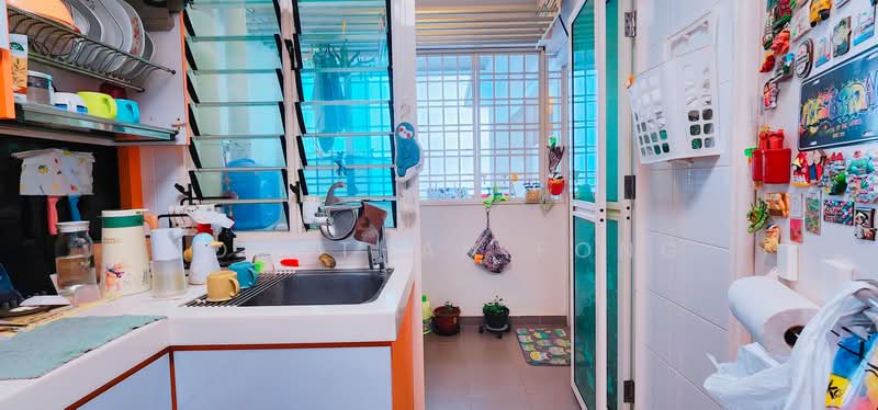 213A Compassvale Lane, 213A Compassvale Drive, 3 Bedrooms, 1,055 sqft, HDB Flat For Rent, by Jonathan Fong, 500171809 - Kitchen - PropertyGuru.com.sg