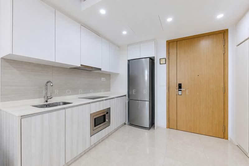 The Glades, 12 Bedok Rise, 2 Bedrooms, 592 sqft, Condominium For Sale, by JOHN YEO, 500171813 - Kitchen - PropertyGuru.com.sg