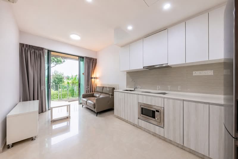 The Glades, 12 Bedok Rise, 2 Bedrooms, 592 sqft, Condominium For Sale, by JOHN YEO, 500171813 - Living Room - PropertyGuru.com.sg