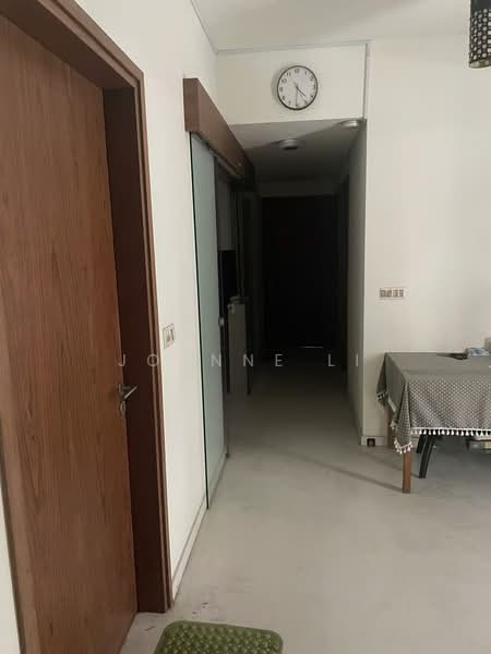 WhiteHaven, 332A Pasir Panjang Road, 4 Bedrooms, 1,195 sqft, Apartment For Sale, by Joanne Li, 500171819 - Corridor - PropertyGuru.com.sg