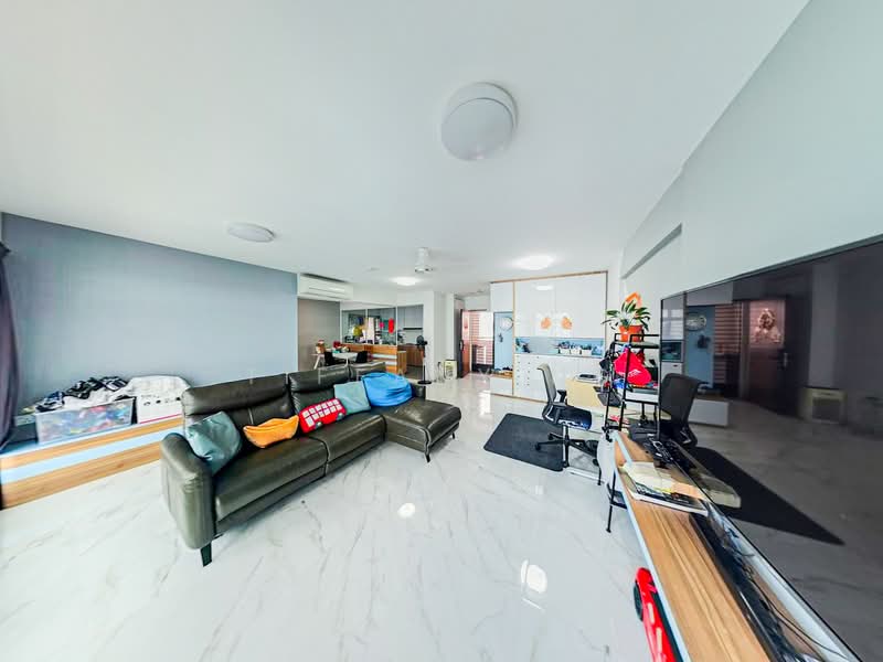 422A Northshore Drive, 422A Northshore Drive, 3 Bedrooms, 1,216 sqft, HDB Flat For Sale, by Tiffany Ng, 500171823 - Living Room - PropertyGuru.com.sg