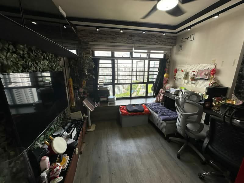 470C Fernvale Link, 470C Fernvale Link, 3 Bedrooms, 1,001 sqft, HDB Flat For Sale, by James Yeo, 500171827 - Living Room - PropertyGuru.com.sg