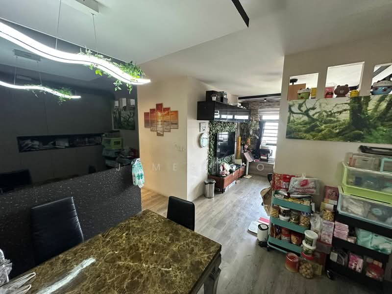 470C Fernvale Link, 470C Fernvale Link, 3 Bedrooms, 1,001 sqft, HDB Flat For Sale, by James Yeo, 500171827 - Living Room - PropertyGuru.com.sg