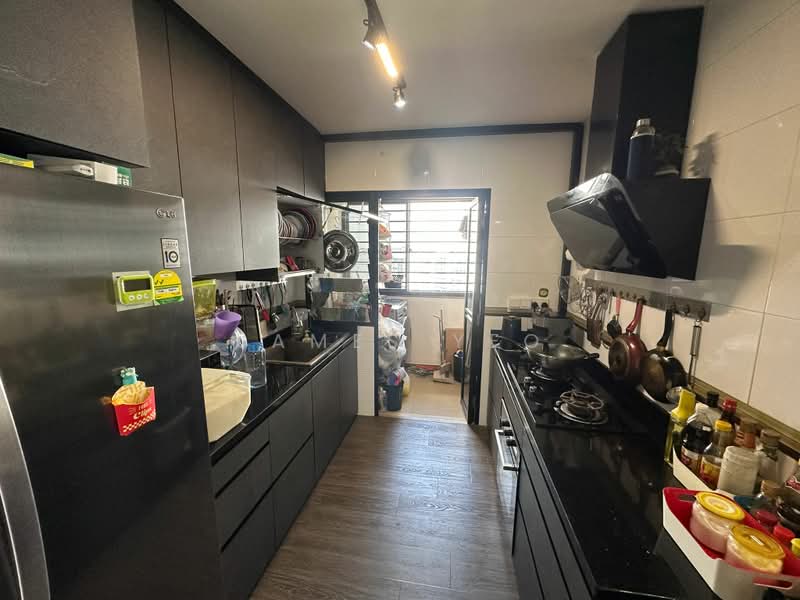 470C Fernvale Link, 470C Fernvale Link, 3 Bedrooms, 1,001 sqft, HDB Flat For Sale, by James Yeo, 500171827 - Kitchen - PropertyGuru.com.sg