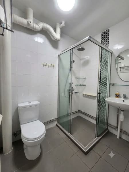 542 Bukit Batok Street 52, 542 Bukit Batok Street 52, 3 Bedrooms, 1,572 sqft, HDB Flat For Sale, by Erannee Goh, 500171828 - Bathroom - PropertyGuru.com.sg