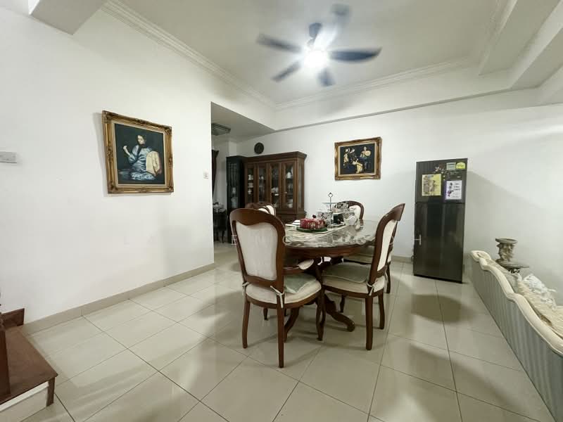 Ardisia Garden, Serangoon Terrace, 4 Bedrooms, 2,500 sqft, Terraced House For Sale, by Lawrence Goh, 500171829 - Dining Room - PropertyGuru.com.sg