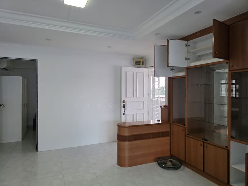 525 Jelapang Road, 525 Jelapang Road, 3 Bedrooms, 1,323 sqft, HDB Flat For Rent, by Larry Lee, 500171832 - Living Room - PropertyGuru.com.sg