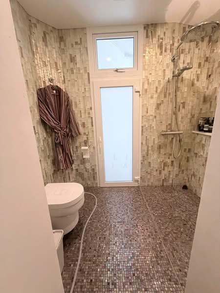 Niven Road Conservation House, Niven Road, Room Rental, 350 sqft, Conservation House For Rent, by Karolina Lestiadi, 500171833 - Bathroom - PropertyGuru.com.sg