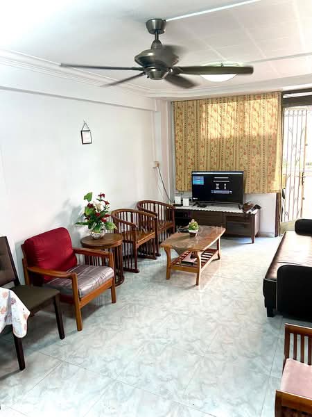 76 Bedok North Road, 76 Bedok North Road, 2 Bedrooms, 731 sqft, HDB Flat For Sale, by John Koh, 500171834 - Living Room - PropertyGuru.com.sg