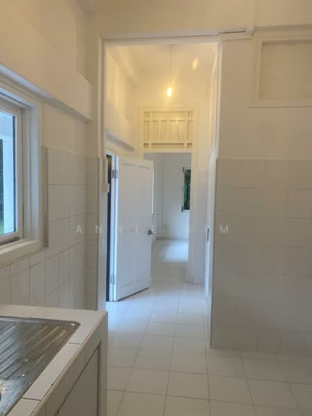 11 Weyhill Close, Weyhill Close, 4 Bedrooms, 1,615 sqft, Conservation House For Rent, by Annie Sim, 500171835 - PropertyGuru.com.sg