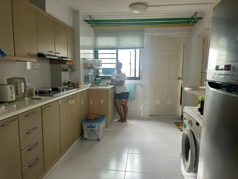 23 Sin Ming Road, 23 Sin Ming Road, Room Rental, 100 sqft, HDB Flat For Rent, by Emily Chong, 500171841 - Kitchen - PropertyGuru.com.sg