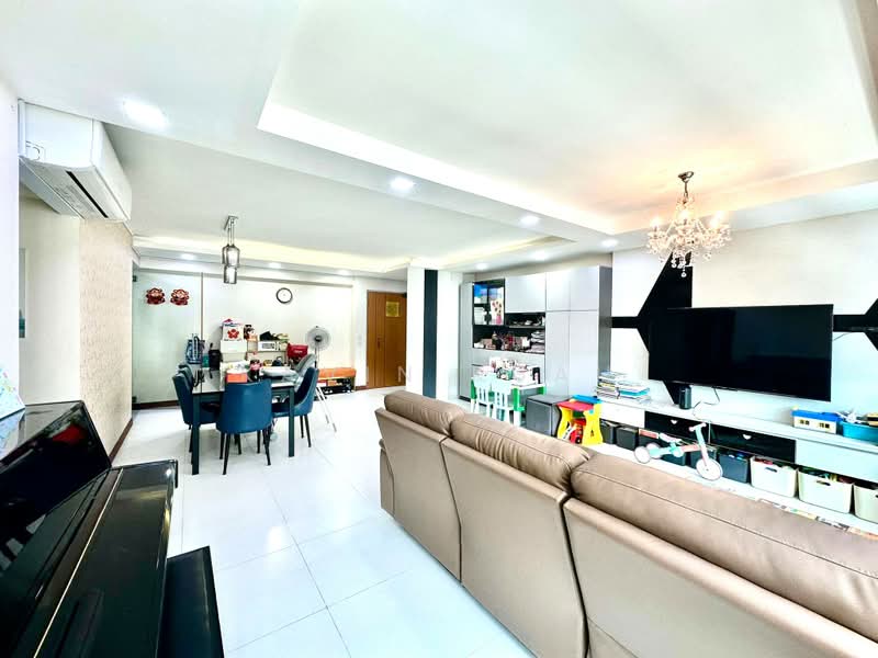 329B Anchorvale Street, 329B Anchorvale Street, 3 Bedrooms, 1,206 sqft, HDB Flat For Sale, by Kavin Kuah, 500171843 - Living Room - PropertyGuru.com.sg