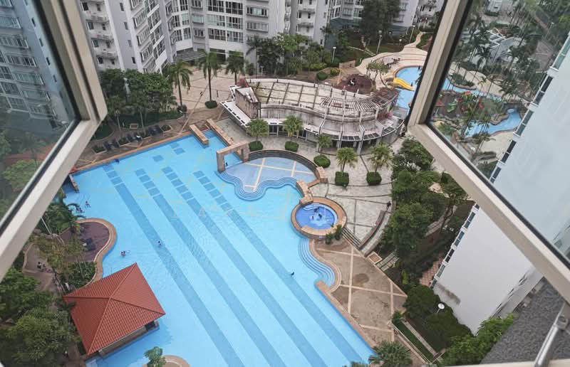 Rio Vista, 10 Upper Serangoon View, Room Rental, 150 sqft, Condominium For Rent, by Larry Lee, 500171844 - Pool - PropertyGuru.com.sg