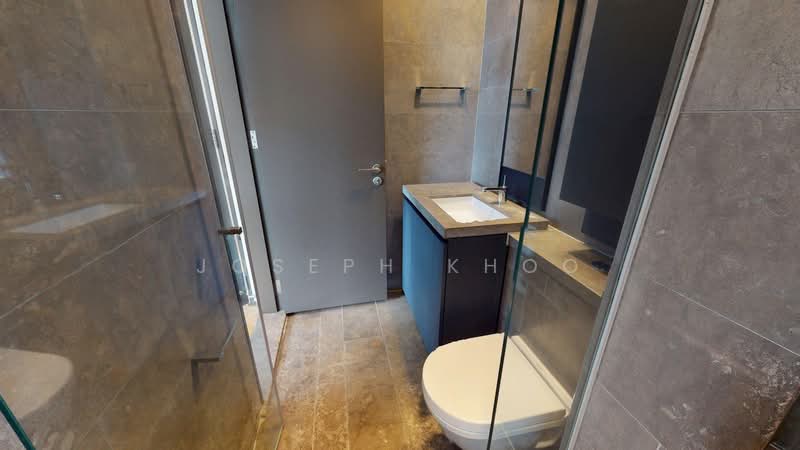Skysuites @ Anson, 8 Enggor Street, 2 Bedrooms, 667 sqft, Condominium For Sale, by Joseph Khoo, 500171855 - Master Bathroom - PropertyGuru.com.sg