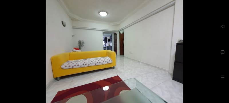 262 Tampines Street 21, 262 Tampines Street 21, 2 Bedrooms, 818 sqft, HDB Flat For Rent, by Ann Lee, 500171856 - Living Room - PropertyGuru.com.sg