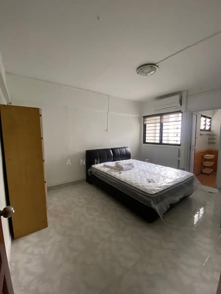262 Tampines Street 21, 262 Tampines Street 21, 2 Bedrooms, 818 sqft, HDB Flat For Rent, by Ann Lee, 500171856 - Bedroom - PropertyGuru.com.sg