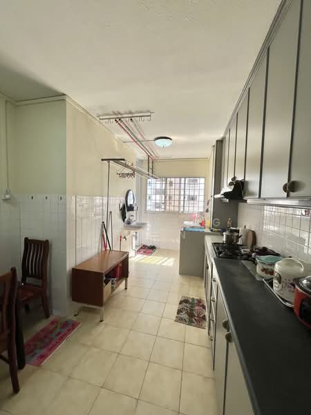 221 Pending Road, 221 Pending Road, 2 Bedrooms, 786 sqft, HDB Flat For Sale, by Tan Seng Soon, 500171868 - Kitchen - PropertyGuru.com.sg