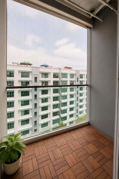 1km to Kong Hwa. Owner-Stay Well Maintained, , 2 Bedrooms, 506 sqft, Apartment For Sale, by Tan Hao Feng, 500171869 - Balcony - PropertyGuru.com.sg