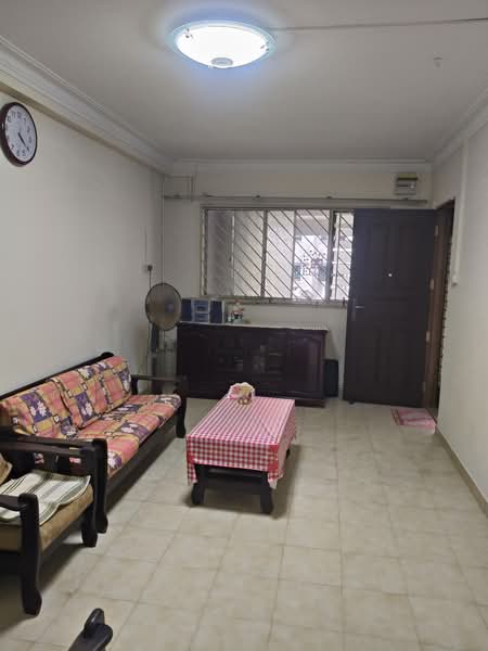 221 Pending Road, 221 Pending Road, 2 Bedrooms, 786 sqft, HDB Flat For Sale, by Rahamathullah Hasan Ali Akbar, 500171877 - Living Room - PropertyGuru.com.sg