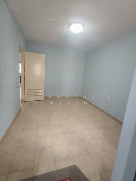 221 Pending Road, 221 Pending Road, 2 Bedrooms, 786 sqft, HDB Flat For Sale, by Rahamathullah Hasan Ali Akbar, 500171877 - Interior - PropertyGuru.com.sg