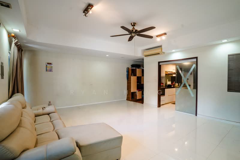 Nouvelle Park, 137 Poh Huat Road West, 3 Bedrooms, 1,539 sqft, Condominium For Sale, by Ryan Heng, 500171890 - Living Room - PropertyGuru.com.sg