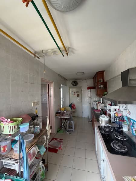 275A Jurong West Street 25, 275A Jurong West Street 25, 3 Bedrooms, 969 sqft, HDB Flat For Sale, by John Koh, 500171893 - Kitchen - PropertyGuru.com.sg