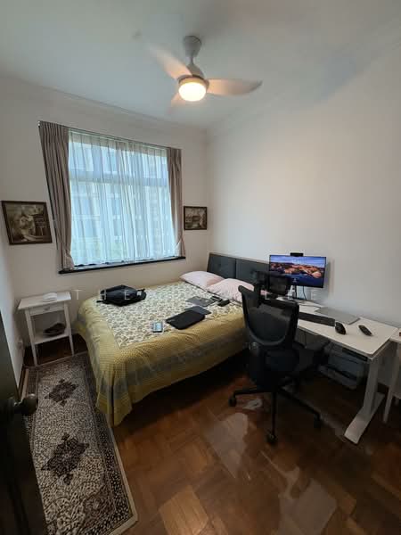 Spring Grove, 53 Grange Road, 3 Bedrooms, 1,389 sqft, Condominium For Rent, by Theresa Lee, 500171898 - Bedroom - PropertyGuru.com.sg