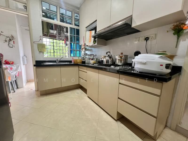 Rosalia Park, 42 Lorong Ong Lye, 2 Bedrooms, 1,152 sqft, Condominium For Sale, by DICKSON PANG, 500171901 - Kitchen - PropertyGuru.com.sg