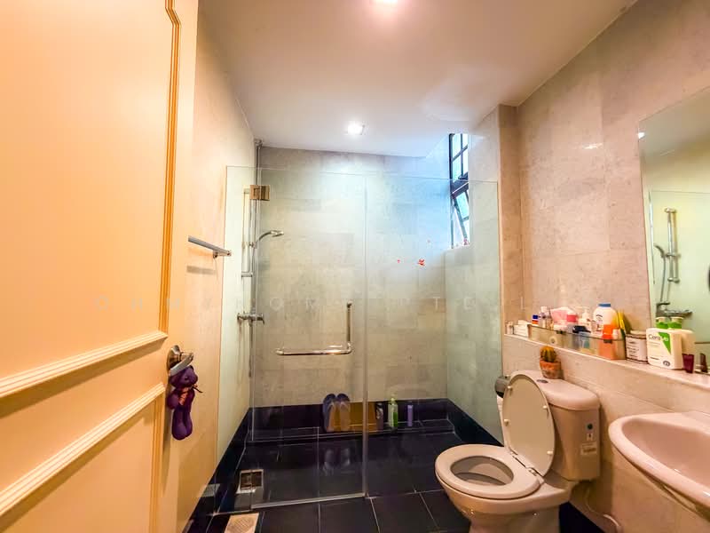 Rosalia Park, 42 Lorong Ong Lye, 2 Bedrooms, 1,152 sqft, Condominium For Sale, by DON SIDHU, 500171901 - Bathroom - PropertyGuru.com.sg