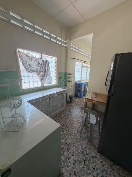 Joo Chiat Terrace, , 8 Bedrooms, 2,300 sqft, Terraced House For Sale, by Aidan Koh Jia Liang, 500171907 - Kitchen - PropertyGuru.com.sg