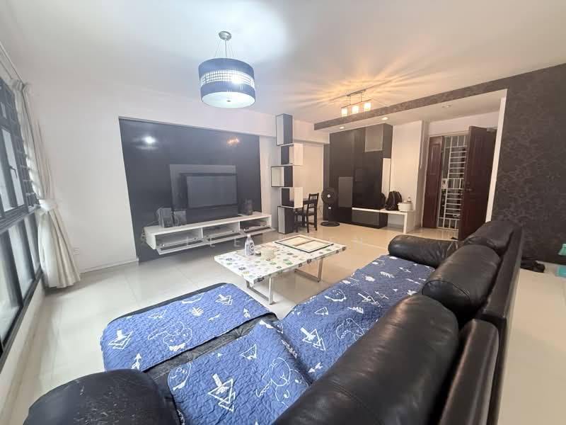 659A Jurong West Street 65, 659A Jurong West Street 65, 3 Bedrooms, 1,184 sqft, HDB Flat For Sale, by Lee Yeen, 500171908 - Living Room - PropertyGuru.com.sg