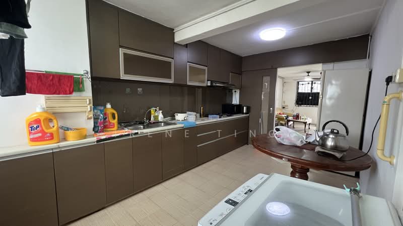 26 Toa Payoh East, 26 Toa Payoh East, 2 Bedrooms, 721 sqft, HDB Flat For Sale, by Irene Ting, 500171917 - Kitchen - PropertyGuru.com.sg