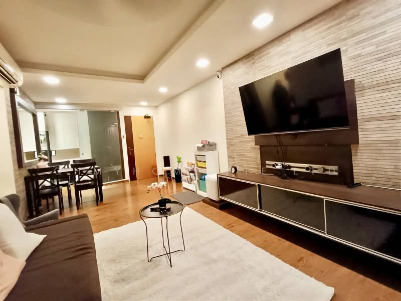 886C Woodlands Drive 50, 886C Woodlands Drive 50, 3 Bedrooms, 990 sqft, HDB Flat For Sale, by AARON LIM, 500171919 - Living Room - PropertyGuru.com.sg
