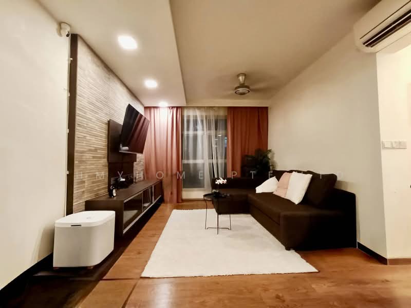 886C Woodlands Drive 50, 886C Woodlands Drive 50, 3 Bedrooms, 990 sqft, HDB Flat For Sale, by AARON LIM, 500171919 - Living Room - PropertyGuru.com.sg