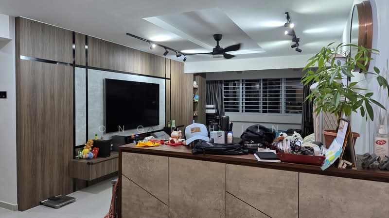216 Serangoon Avenue 4, 216 Serangoon Avenue 4, 3 Bedrooms, 1,302 sqft, HDB Flat For Sale, by Ong Poh Lin, 500171921 - Living Room - PropertyGuru.com.sg