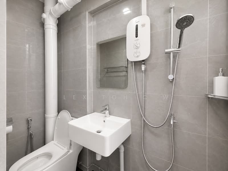 532 Serangoon North Avenue 4, 532 Serangoon North Avenue 4, 3 Bedrooms, 1,109 sqft, HDB Flat For Sale, by Alex Toh C W, 500171933 - Bathroom - PropertyGuru.com.sg