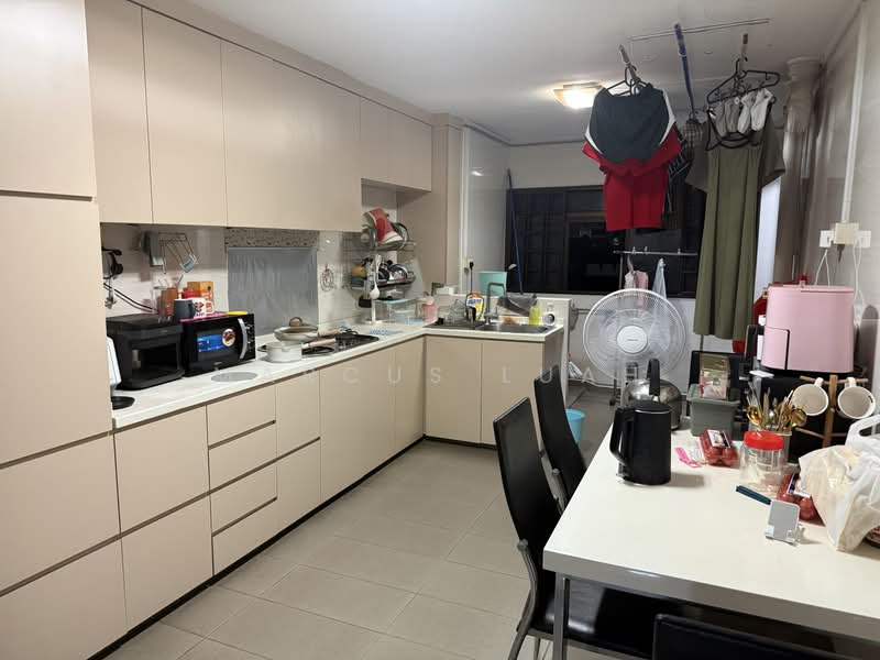 429 Clementi Avenue 3, 429 Clementi Avenue 3, 3 Bedrooms, 980 sqft, HDB Flat For Rent, by Marcus Luah, 500171935 - Kitchen - PropertyGuru.com.sg