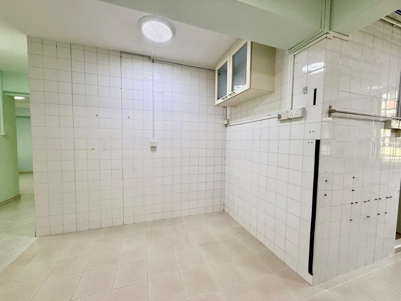 417 Hougang Avenue 8, 417 Hougang Avenue 8, 3 Bedrooms, 1,012 sqft, HDB Flat For Sale, by Eddie Tan, 500171938 - Dining Room - PropertyGuru.com.sg