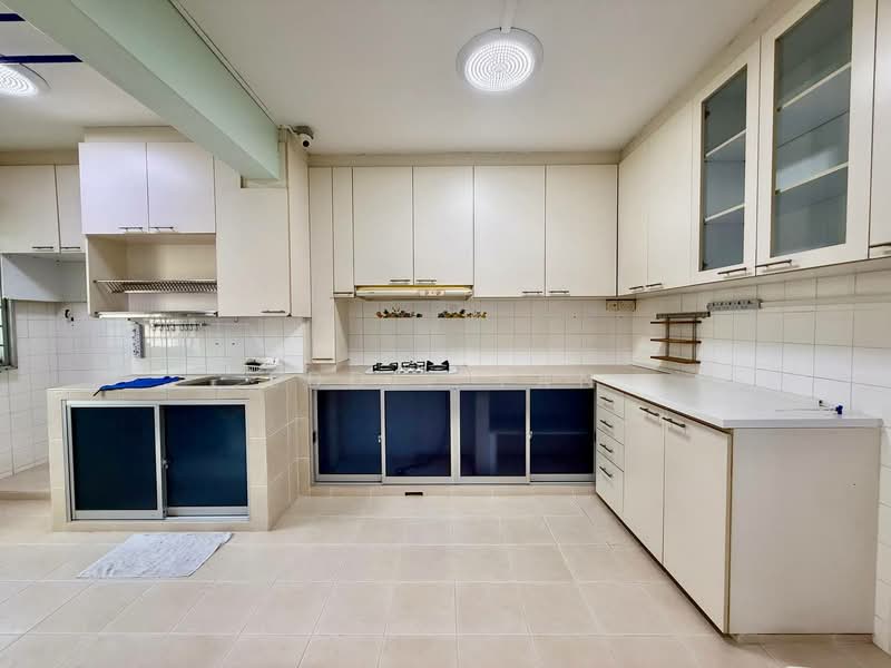 417 Hougang Avenue 8, 417 Hougang Avenue 8, 3 Bedrooms, 1,012 sqft, HDB Flat For Sale, by Eddie Tan, 500171938 - Kitchen - PropertyGuru.com.sg