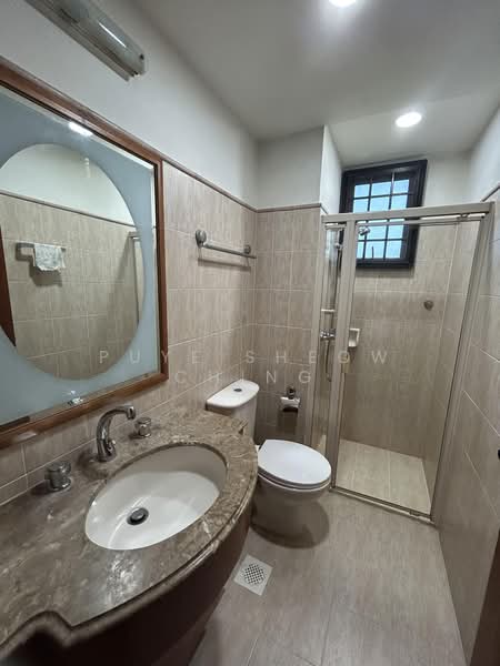 Tanglin View, 150 Prince Charles Crescent, 3 Bedrooms, 1,152 sqft, Condominium For Rent, by Puye Sheow Ching, 500171942 - Bathroom - PropertyGuru.com.sg